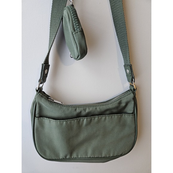 Wild Fable Women's Fanny Pack. Zip Closure,Adjustable Strap, Coin Purse. Green. - Picture 3 of 8